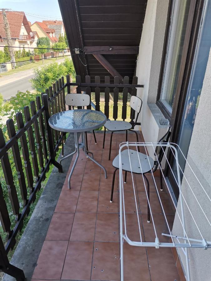 Roland Apartman Lejlighed Balatonlelle Eksteriør billede